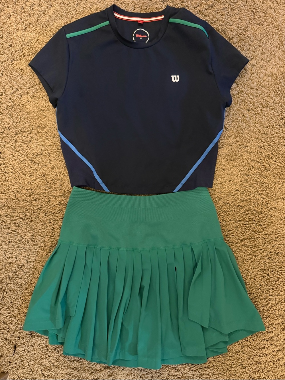 Wilson Navy Short-Sleeve Crop Top with Green Midtown Wrap Skirt Set - M